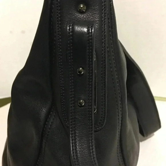 Calvin Klein leather handbag - Picture 4 of 8